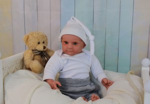 Ayla-Freitas-15-peekaboo-boy-csdp-004
